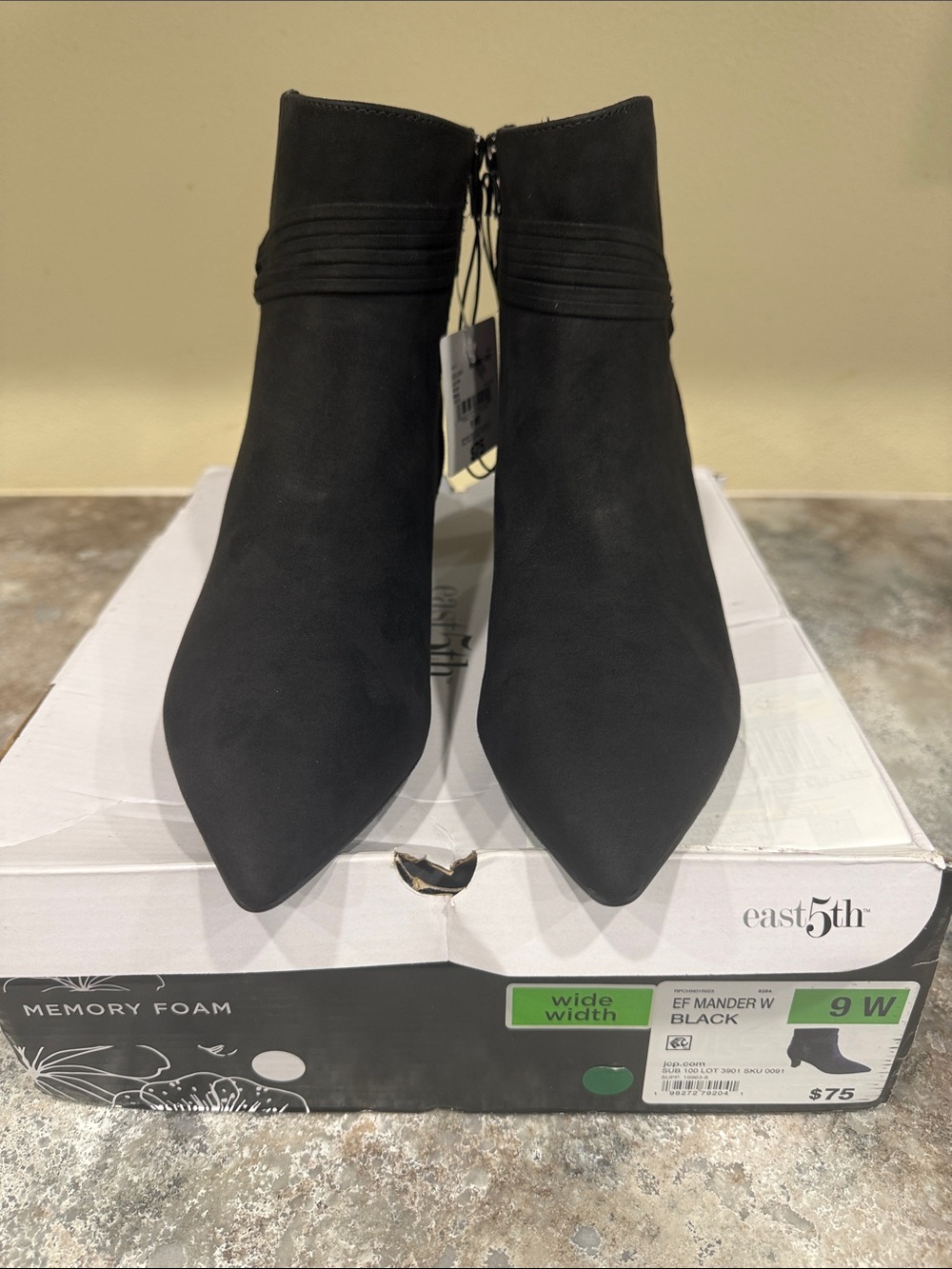 East 5th Black Pointed Toe Ribbed Shaft Ankle Booties
